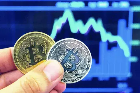 مايكروستراتيجي ترفع حيازاتها إلى 226 ألف بيتكوين