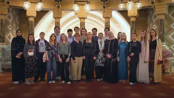 مجمع اللغة العربية يحتفي بتخريج 20 طالباً من بولندا مجمع اللغة العربية يحتفي بتخريج 20 طالباً من بولندا