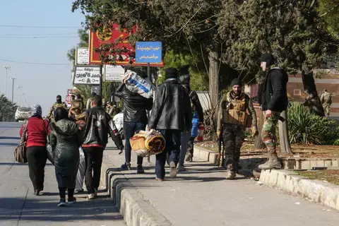 فوضى مسلحة بحلب وإدلب.. والجيش السوري يجهز لهجوم مضاد