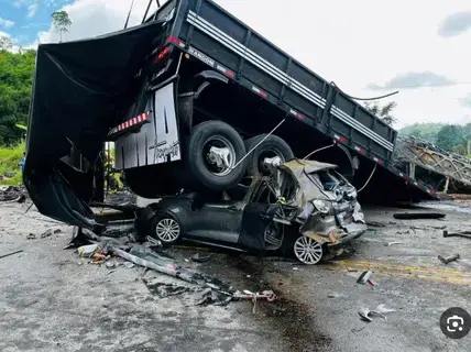 ارتفاع حصيلة حادث حافلة في البرازيل إلى 41 قتيلاً