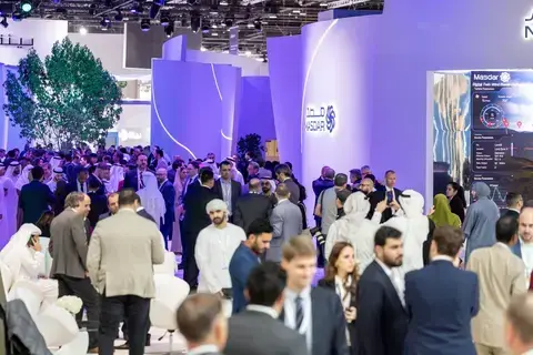 القمة العالمية لطاقة المستقبل تدعو من أبوظبي لتبني التقنيات الجديدة