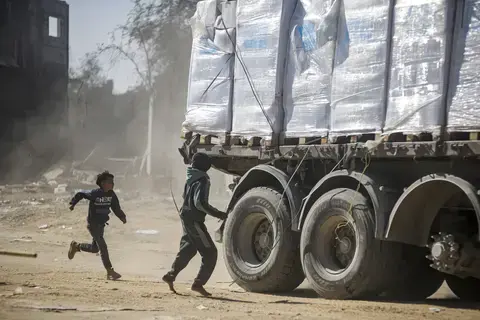 الأمم المتحدة: لا تقارير عن نهب قوافل إغاثة في غزة منذ الهدنة