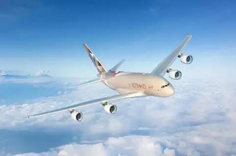 طائرة الاتحاد للطيران A380 تصل تورونتو