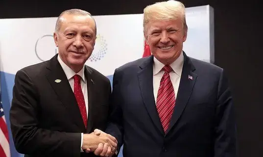 ترامب وأردوغان يبحثان هاتفياً الأوضاع في سوريا وأوكرانيا