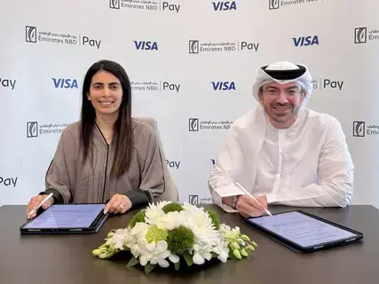 «فيزا» و«الإمارات دبي الوطني» يطلقان بوابة متطورة للمدفوعات الرقمية «فيزا» و«الإمارات دبي الوطني» يطلقان بوابة متطورة للمدفوعات الرقمية