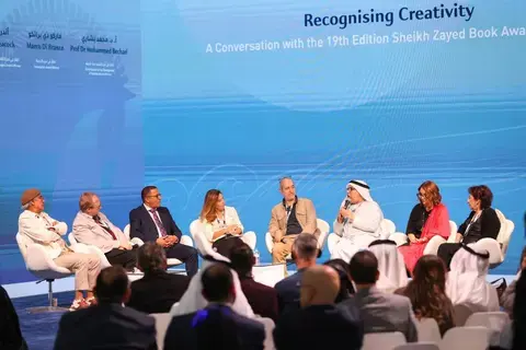 «جائزة الشيخ زايد للكتاب» تجمع مبدعي العالم في المعرض «جائزة الشيخ زايد للكتاب» تجمع مبدعي العالم في المعرض