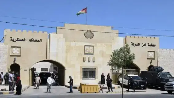 الأردن: السجن 20 عاماً لأربعة من 16 متهماً في «مخطط الفوضى» الأردن: السجن 20 عاماً لأربعة من 16 متهماً في «مخطط الفوضى»