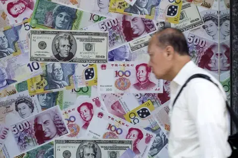 الدولار الأمريكي يسجل أسوأ أداء شهري منذ نوفمبر 2022