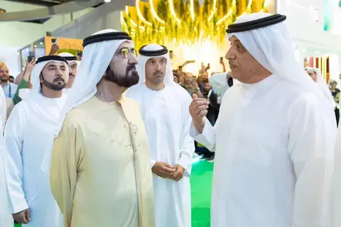 محمد بن راشد: العالم يتحرك نحو الإمارات لأنها من بين الأفضل محمد بن راشد: العالم يتحرك نحو الإمارات لأنها من بين الأفضل