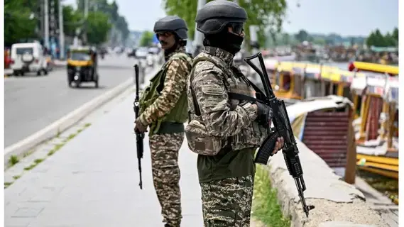 مجلس الأمن يدعو لمحادثات بين الهند وباكستان بشأن كشمير مجلس الأمن يدعو لمحادثات بين الهند وباكستان بشأن كشمير