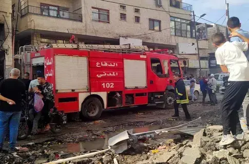 الدفاع المدني في غزة يعلن توقف 75 % من مركباته الدفاع المدني في غزة يعلن توقف 75 % من مركباته