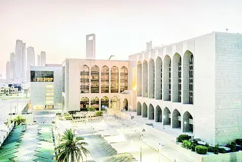 تمويلات الأفراد في الإمارات تتجاوز نصف تريليون درهم للمرة الأولى تمويلات الأفراد في الإمارات تتجاوز نصف تريليون درهم للمرة الأولى