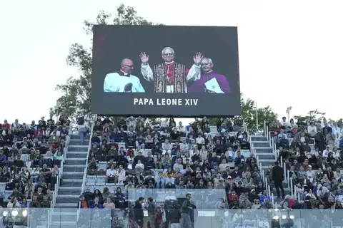 انتقادات من أنصار ترامب بعد اختيار بابا الفاتيكان الجديد انتقادات من أنصار ترامب بعد اختيار بابا الفاتيكان الجديد