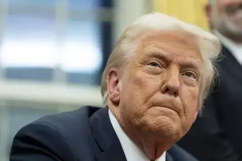 بأمر تنفيذي.. ترامب يتعهد بخفض أسعار الأدوية في أمريكا بأمر تنفيذي.. ترامب يتعهد بخفض أسعار الأدوية في أمريكا