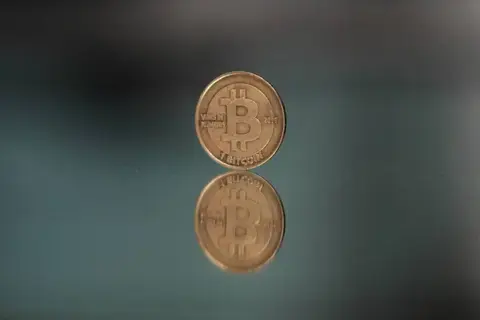 البيتكوين تختبر 105 آلاف دولار.. في موجة رهان الاتفاق التجاري البيتكوين تختبر 105 آلاف دولار.. في موجة رهان الاتفاق التجاري