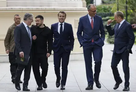 هددت بالعقوبات.. أوروبا تمهل روسيا 12 ساعة لقبول هدنة أوكرانيا هددت بالعقوبات.. أوروبا تمهل روسيا 12 ساعة لقبول هدنة أوكرانيا