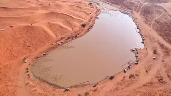 رسمتها الأمطار.. مشاهد لا تصدق لـ"روضة الخرار" غرب الرياض