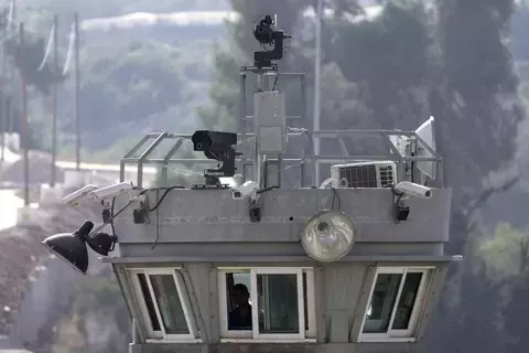 الاحتلال ينشر أسلحة آلية لقمع الفلسطينيين الاحتلال ينشر أسلحة آلية لقمع الفلسطينيين