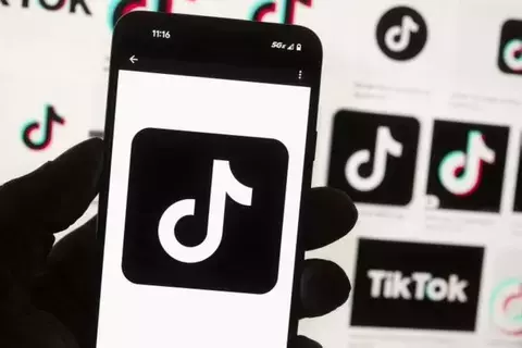 الكونجرس الأمريكي يوجه ضربة لتطبيق TikTok الصيني