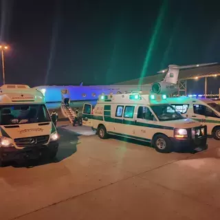 بتوجيهات القيادة.. نقل 3 مواطنين من الكويت إلى السعودية