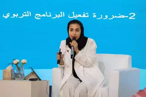 معرض جدة للكتاب يتناول تكييف المناهج مع أطفال ذوي الإعاقة السمعية