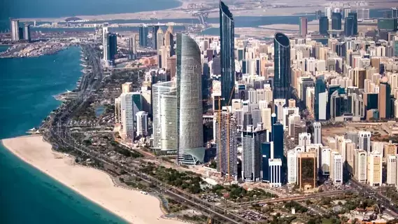 يخوت وطائرات خاصة وفنادق.. كل شيء كامل العدد في دبي مع انطلاق المونديال يخوت وطائرات خاصة وفنادق.. كل شيء كامل العدد في دبي مع انطلاق المونديال