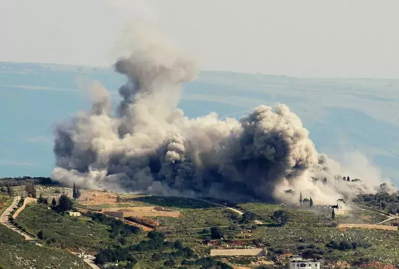 4 جرحى بقصف إسرائيلي على بعلبك شرق لبنان وحزب الله يردّ